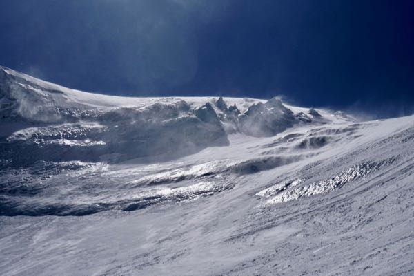 Faszinierende Eisgebilde auf der Abfahrt
