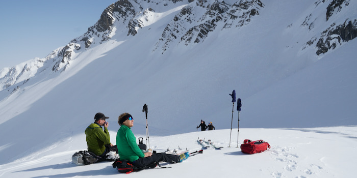Rast im Aufstieg zum Gletscher Ducan