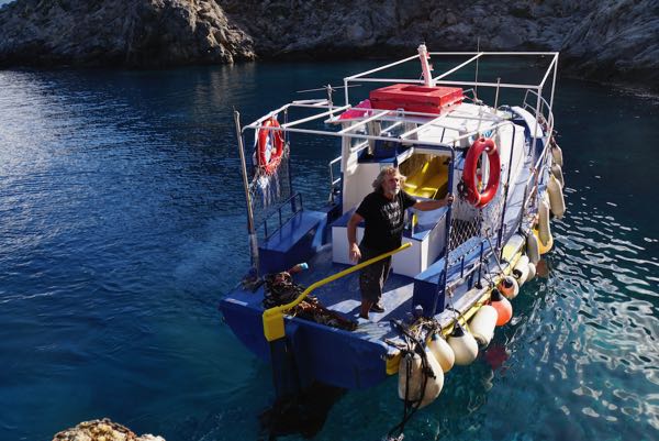 Der Taxi hat uns abgesetzt.